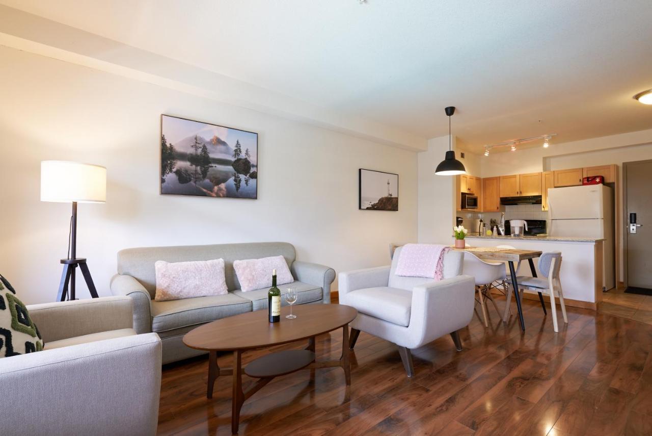 Mtn View Escape With King Size Bed With Outdoor Pool - Banff Pass Included! Lägenhet Canmore Exteriör bild